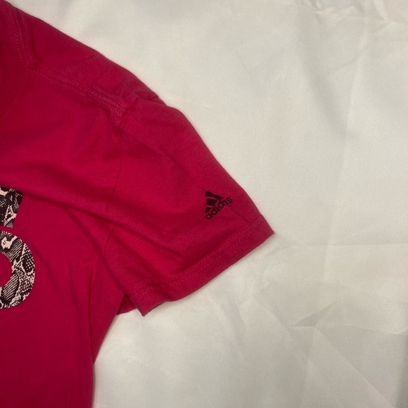 ♥️ Small Adidas tee - Picture 4 of 4